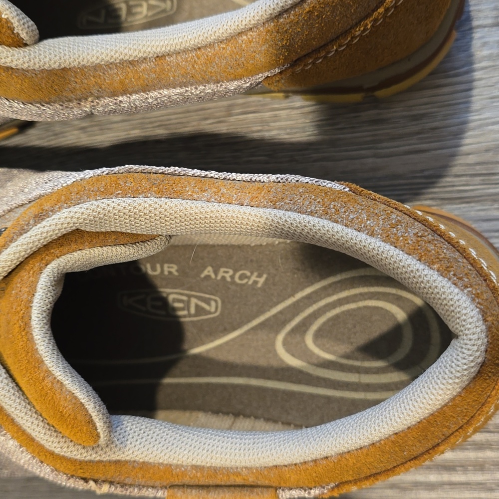 Keen Contour Arch Tan Sneakers | Size 7 - Picture 7 of 8